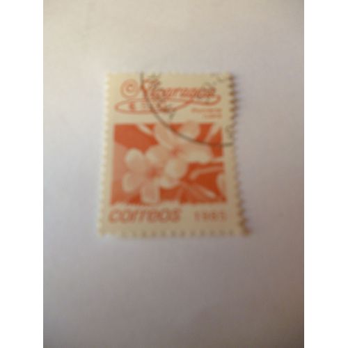 Timbre "Nicaragua :Plumeria Rubra 1985".