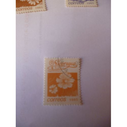 Timbre "Nicaragua :Tagetes Erecta 1985".