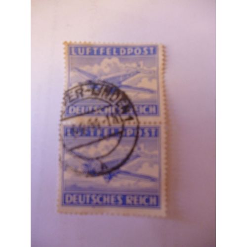 Timbre Double "Deutsches Reich:Luftfeldpost :Poste Aérienne Aux Armées".