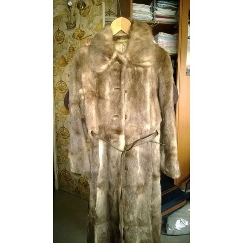 Manteau De Fourrure En "Pami"(Rat D'asie) Fabrication Francaise