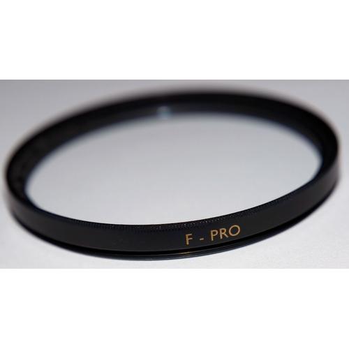 B+W UV HAZE (010) - Filtre - UV - clair - 58 mm