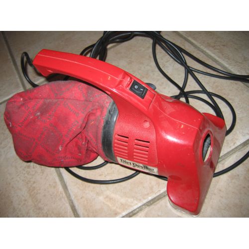 Aspirateur Dirt Devil 550A