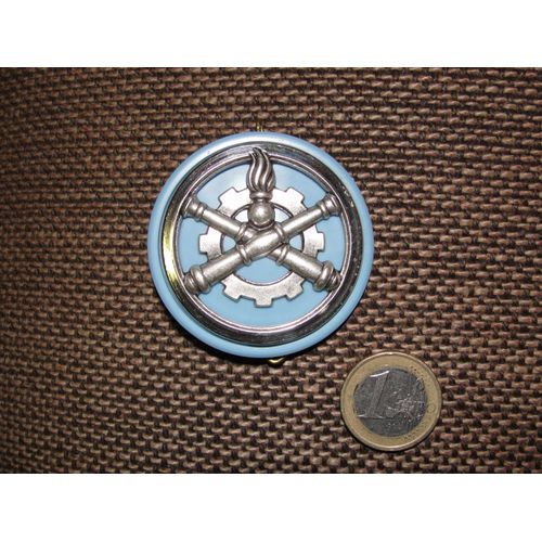 Insigne De Béret Du Matériel Avec Son Macaron Bleu Pâle