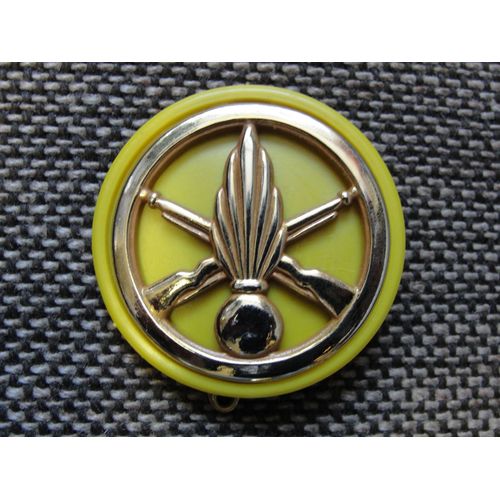 Insigne De Béret Infanterie Avec Son Macaron Jaune Jonquille