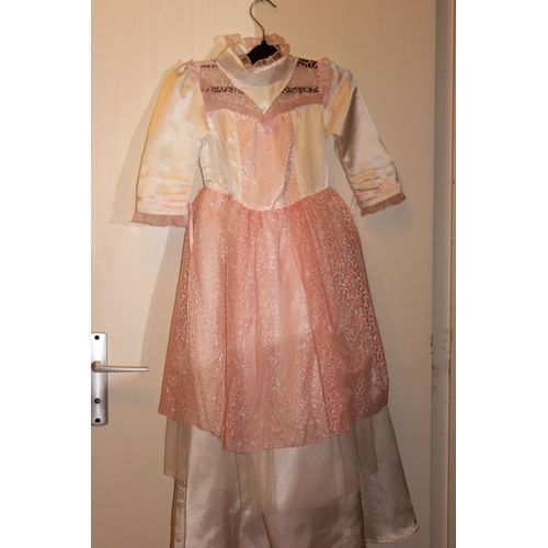 Robe Barbie
