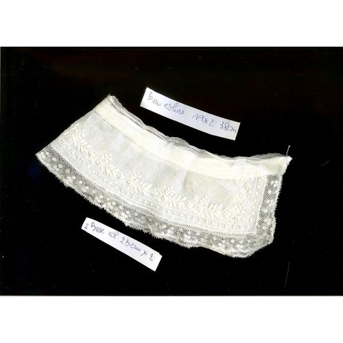 Col Ancien Batiste, Brodé Main, Fin 19èmè : Encolure 38 Cm -Base Col 46 Cm Hauteur 8 Cm