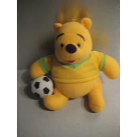 Peluche doudou winnie the Pooh10 ballon football Disney 18 cm