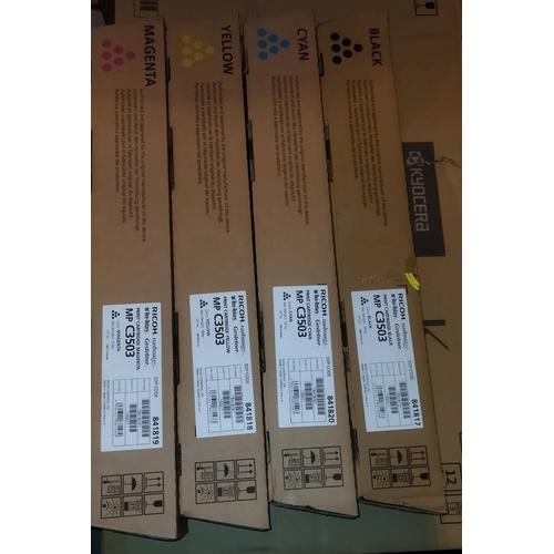 Lot jeu 4 toner Ricoh mpc3503-3503