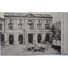 Malte La Bibliothèque Et Le Square Valletta