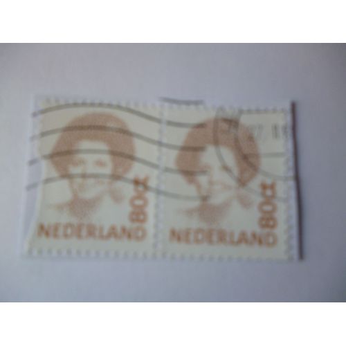 Timbre "Nederland :La Reine Beatrix".