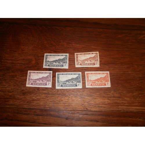 5 Timbres Du Sénégal N°114 À 117.  (1935).