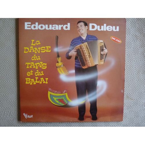 La Danse Du Tapis Et Du Balai
