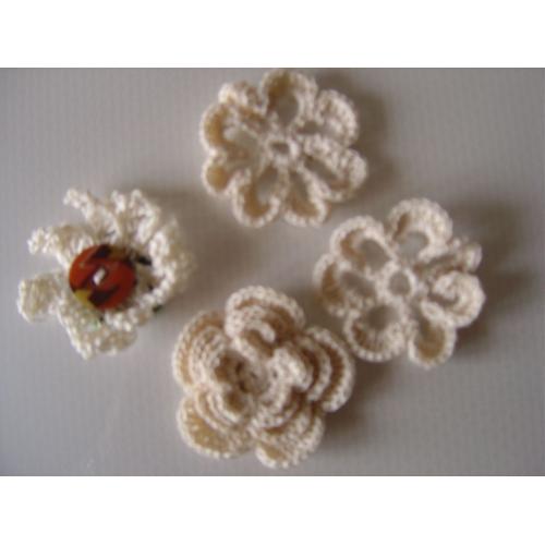 Fleurs Au Crochet En Coton Écru