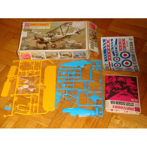 Siskin Iiia-Matchbox