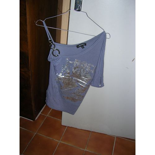 T-Shirt Jennyfer Taille L.