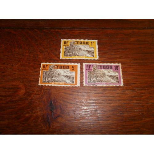 3 Timbres Du Togo N°124, 127 Et 128 Y&t. (1924).  Le Cocotier.