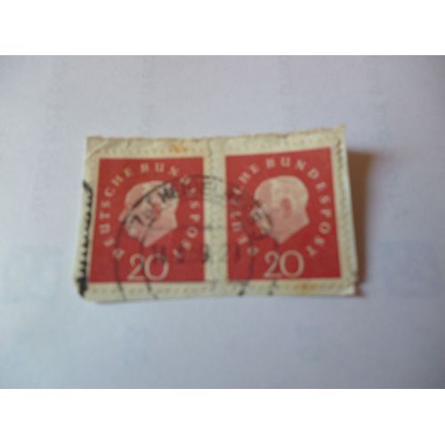 Timbre "Allemagne ::Deutsche Bundespost : Lot De Deux Timbres 10."