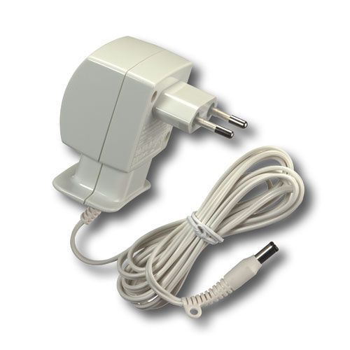 67030065. ADAPTATEUR SECTEUR 12V BRAUN