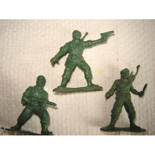 3 Petits Soldats Ww2 Ww Ii  Commando Us Rambo Vietnam  Echelle 1 32