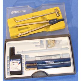 Compas Professionnel Staedtler Avec Prolongateurs + Stylos Marsmatic 700