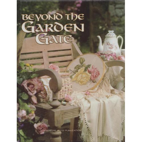 Livre De Point De Croix : Beyond The Garden Gate