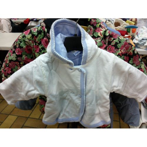 Veste À Capucheprénatal Blanche Liseré Bleu