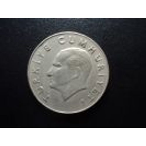 Turquie ( Turkiye Cumhuriyeti ) = Pièce De 50 Lira De 1985, En Nickel.