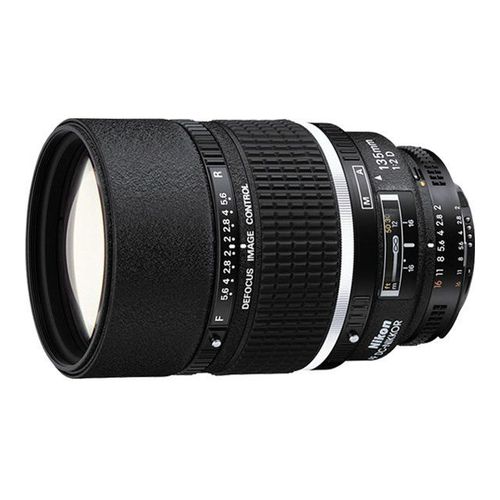 Nikon DC-Nikkor - Téléobjectif - 135 mm - f/2.0 D-AF - Nikon F - pour Nikon D200, D2H, D2HS, D2X, D2Xs, D50, D5300, D70, D810; F 5 50, 6, 60, 75, 80; N 60, 75