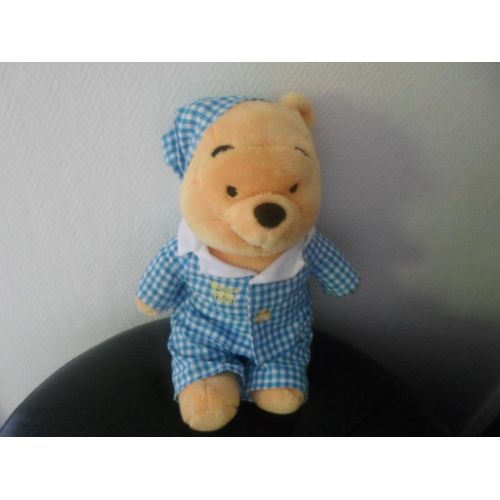 Peluche Winnie L Ourson En Pyjama A Carreaux