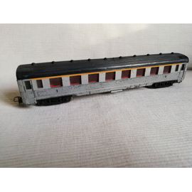 Wagon Voyageur N° 24 Ho 1/87 ( Made In France )-Jouef