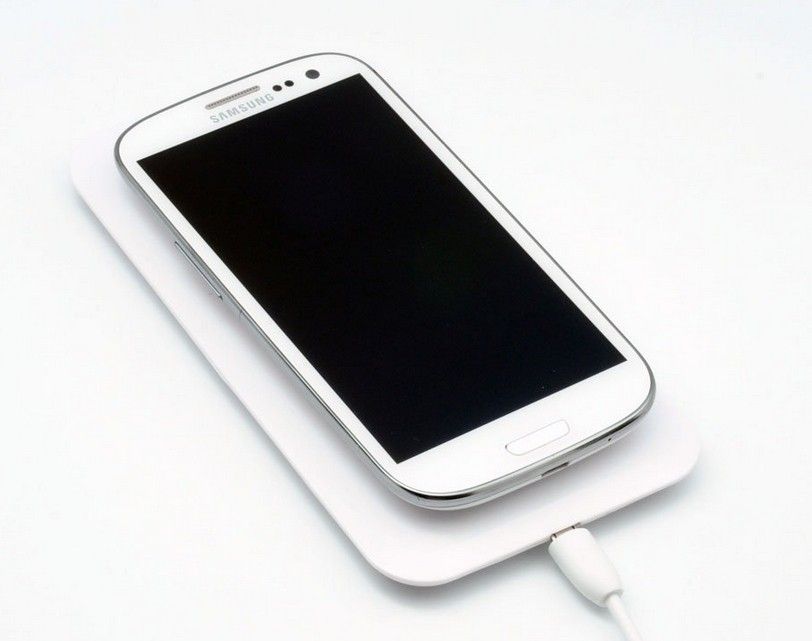 - Noir Capteur déclairage Intelligent ivoler Qi Chargeur sans Fil Mini Chargeur à Induction Compatible for iPhone Samsung,Nexus,Nokia Lumia 920 et dautres appareils compatibles QI