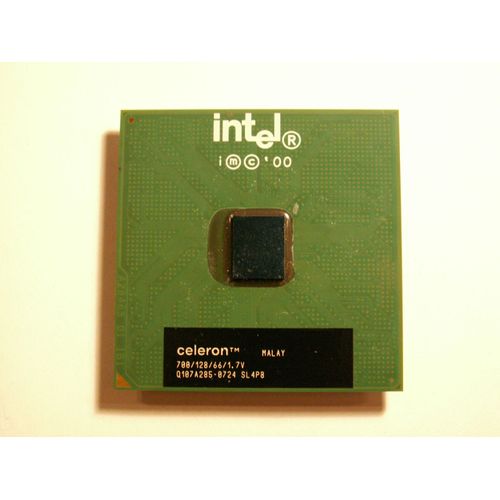 Processeur - Intel Celeron 700 MHz - SL4P8 - L2 128 Ko - FSB 66 MHz - Socket FC-PGA 370