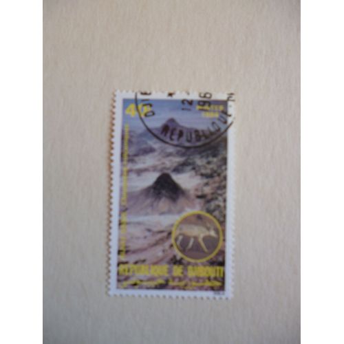 Timbre "Djibouti 1984 : Alaïli Dada:Cheminées Volcaniques."