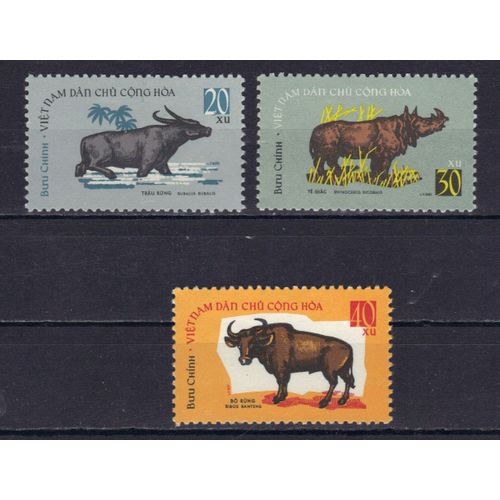Vietnam Du Nord 1964 : Animaux : Buffle / Rhinocéros / Boeuf Sauvage - Série De 3 Timbres Neufs * Cote 16,35 