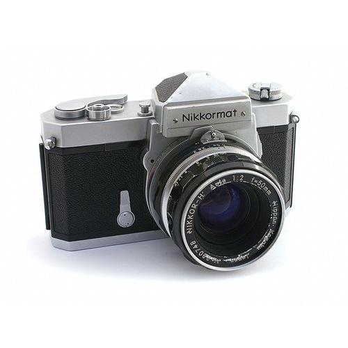 Nikon Nikkormat FT 4415764 + Objectif Nikkor HC auto 1:2 50mm + housse rigide cuir