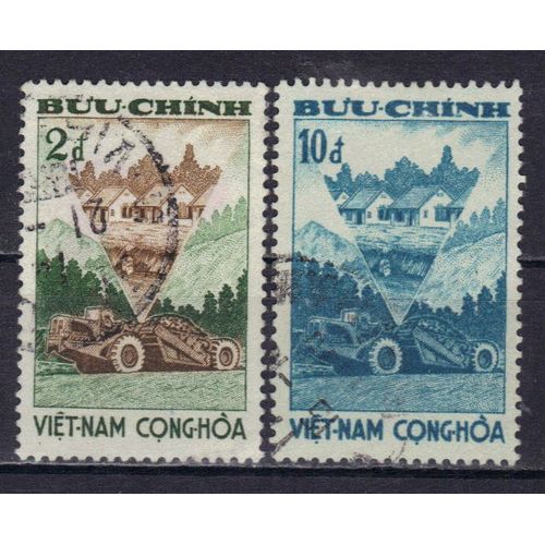 Vietnam Du Sud 1961 : Réforme Rurale - Série De 2 Timbres Oblitérés