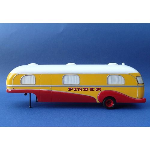 Caravane Assomption Du Directeur Collection Pinder-Direkt