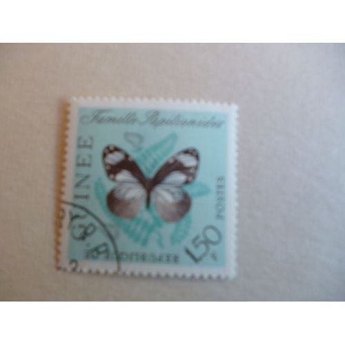 Timbre "Guinée :Famille Papilionides".