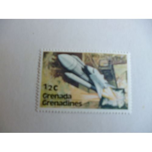 Timbre "Grenadines :Lancement Du Shuttle Dans L'espace".