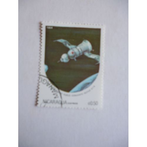 Timbre "Nicaragua 1984 :Anniversaire Des Vols Conjoints Soyouz 6 7 8."
