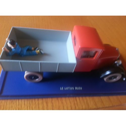 Le Camion Rouge D'opium Du Lotus Bleu-Atlas