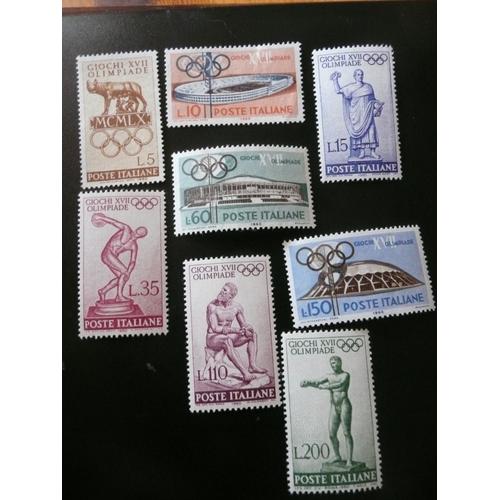 8 Timbres Italie N°812a814,N°816a820