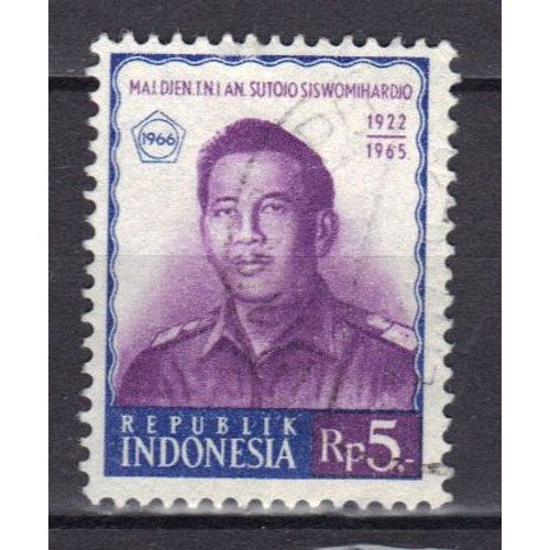 Indonesie 1966 : Anniversaire De La Mort De Héros Nationaux : Sutojo Siswomihardio (1922) - Timbre 5 R. Violet Oblitéré