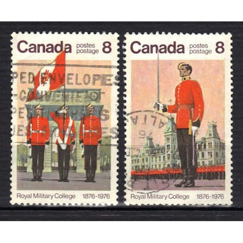 Canada 1976 : Centenaire Du Collège Militaire Royal : L'escorte Du Drapeau Et Le "Mémorial Arch" Du Collège / Les Cadets Officiers Devant L'édifice "Mackenzie" - Série Entière De 2 Timbres Oblitérés