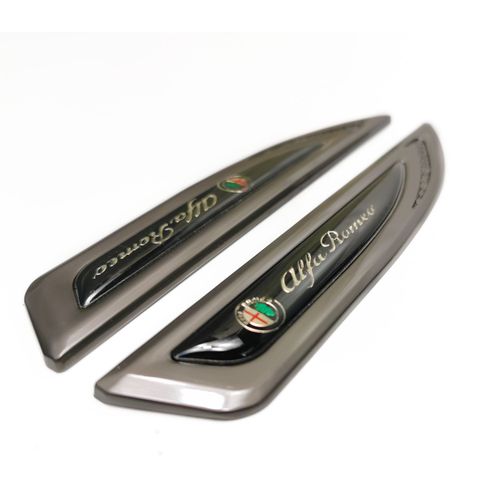 Ensemble De 2 Emblèmes De Garde-Boue Métalliques Pour Alfa Romeo - Noir Gris Foncé 147x26 Mm