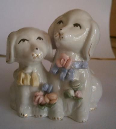 Chien Avec Son Bebe Et Colliers De Fleurs Porcelaine Rakuten