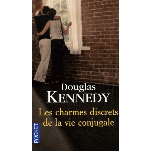 Les Charmes Discrets De La Vie Conjugale    Format Poche 