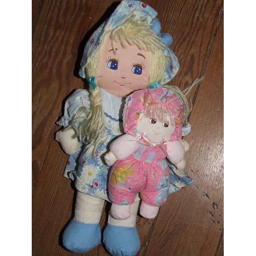 grande poupeé carrefour