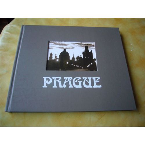 Praga Caput Regni - Photographs By Jaroslav Guth, Tibor Honty, Josef Sudek, Jindrich Trejbal, Jaroslav Trnovsky, Vladimir Uher, Pavel Votruba