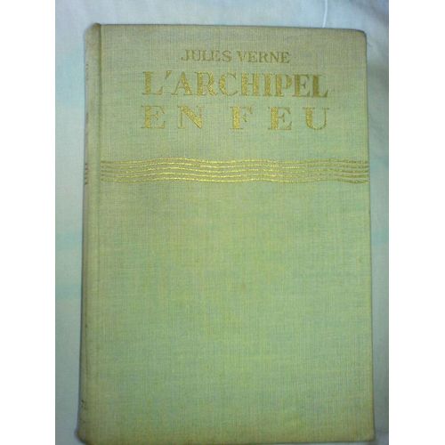 L'archipel En Feu   de jules verne  Format Beau livre 
